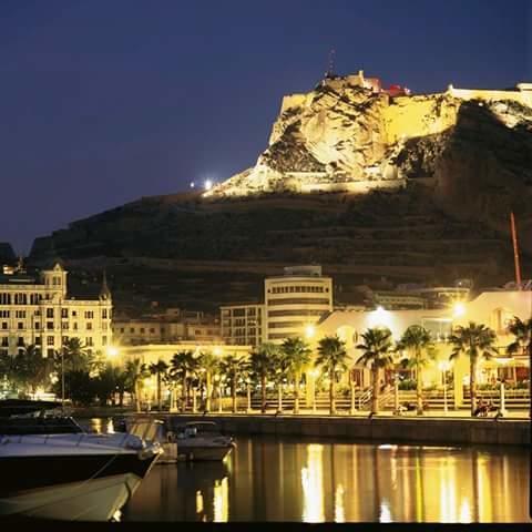 Room Star Alicante Luaran gambar